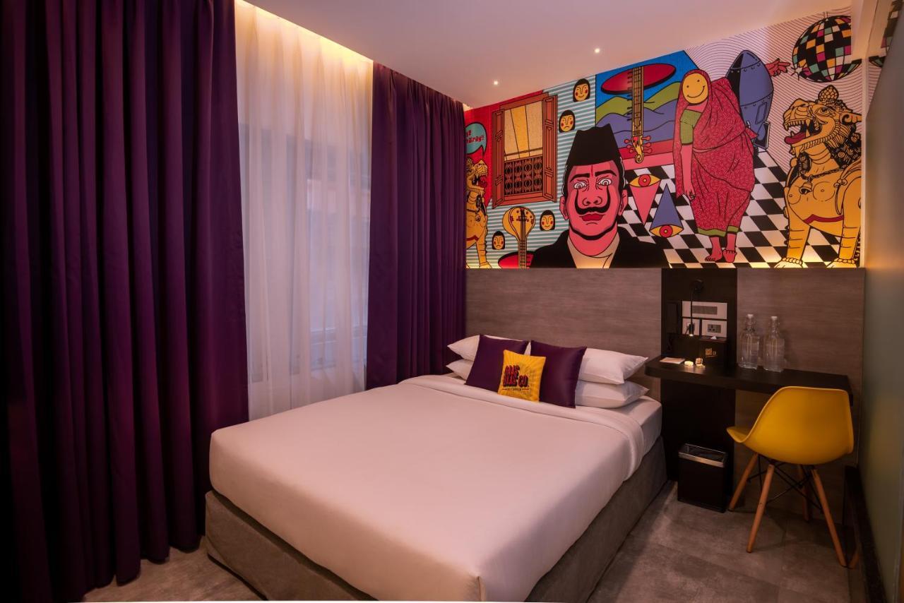 Gaas Baasco Hotel Катманду Екстериор снимка