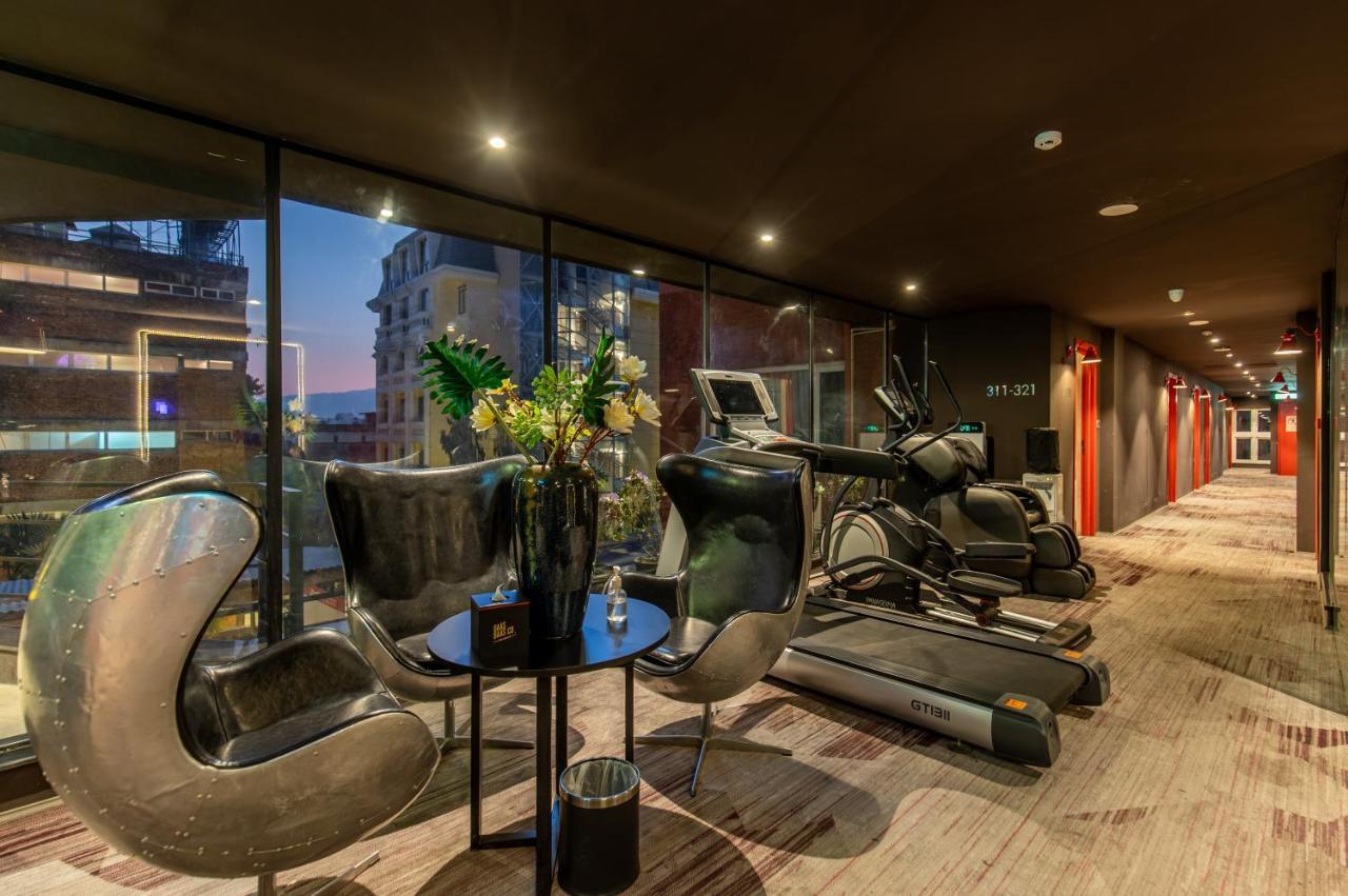 Gaas Baasco Hotel Катманду Екстериор снимка